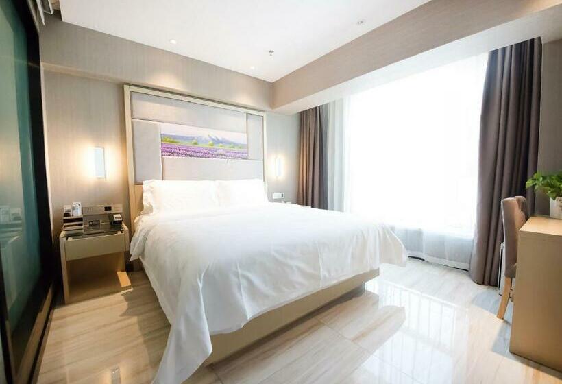 스탠다드 룸 킹사이즈 침대, Lavande Hotel Urumqi High Speed Railway Wanda Plaza