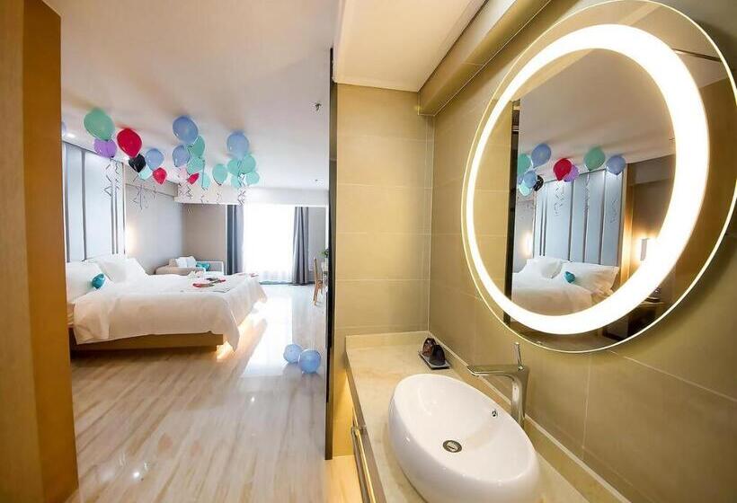 이그제큐티브 룸 킹사이즈 침대, Lavande Hotel Urumqi High Speed Railway Wanda Plaza
