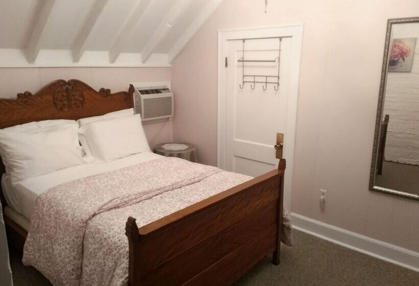 标准三人间共用浴室, Splendor Inn Bed & Breakfast