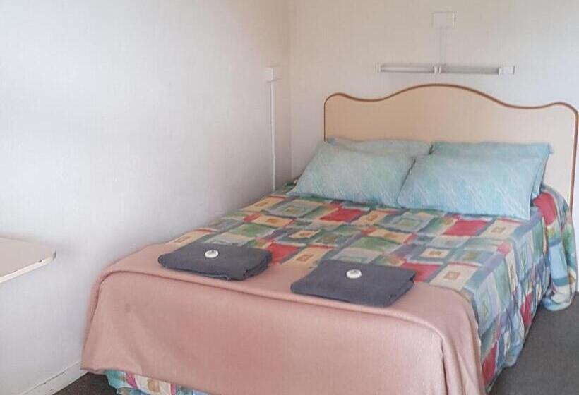 Номер Стандарт, Billabong Motel