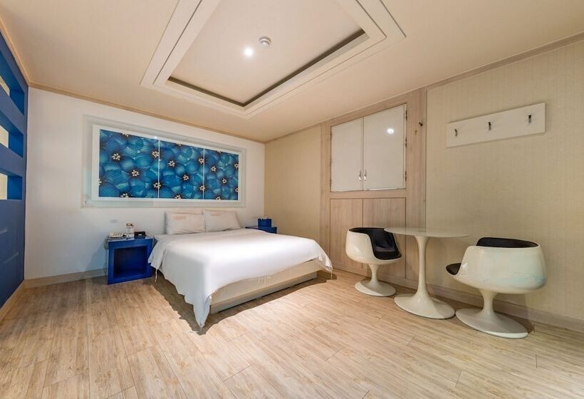 Habitació Estàndard, Asan Carnegie