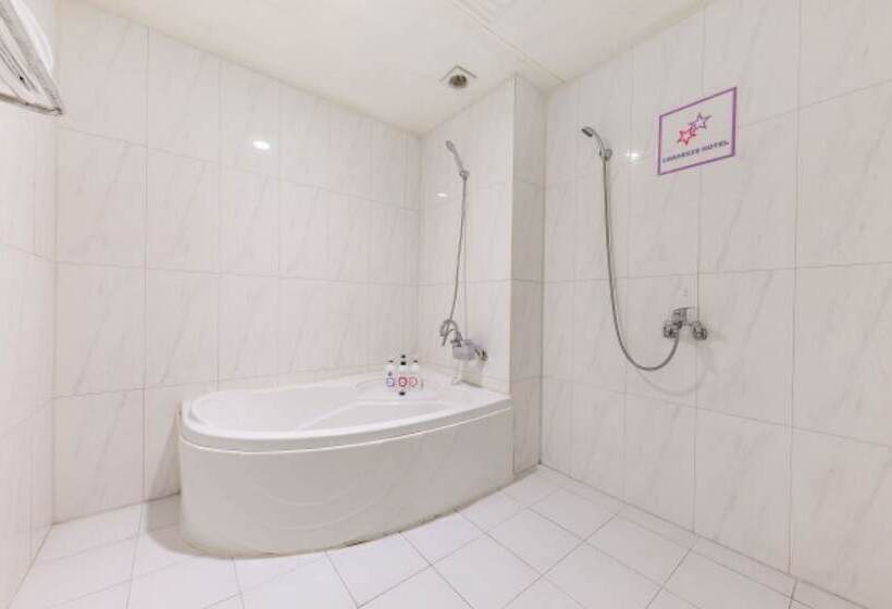 Habitació Estàndard, Asan Carnegie