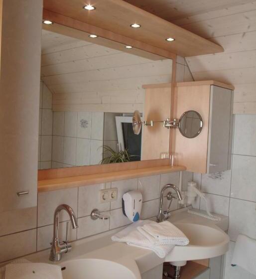 דירת חדר נוף לגינה, Gasthof Zur Brücke