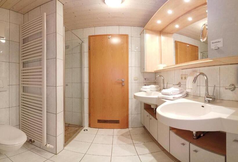 דירת חדר נוף לגינה, Gasthof Zur Brücke