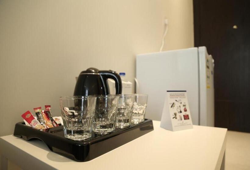 חדר סטודיו סטנדרד, Lamar Al Bawadi