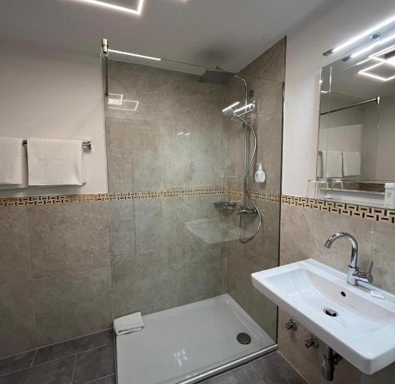 غرفة قياسية مطلّة علي البحر مزوَّدة بشُرفة, Landhaus Sternen