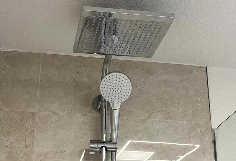 غرفة ديلوكس مطلّة علي البحر مزوَّدة بشُرفة, Landhaus Sternen