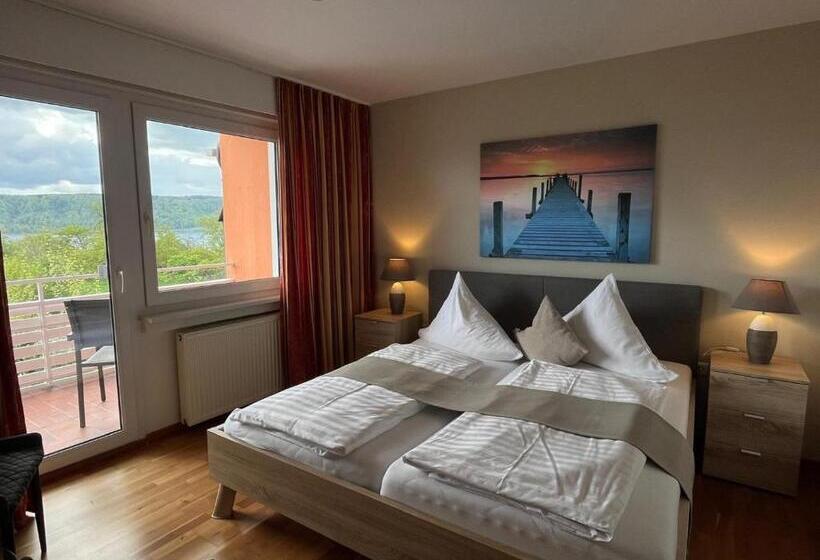 غرفة ديلوكس مطلّة علي البحر مزوَّدة بشُرفة, Landhaus Sternen