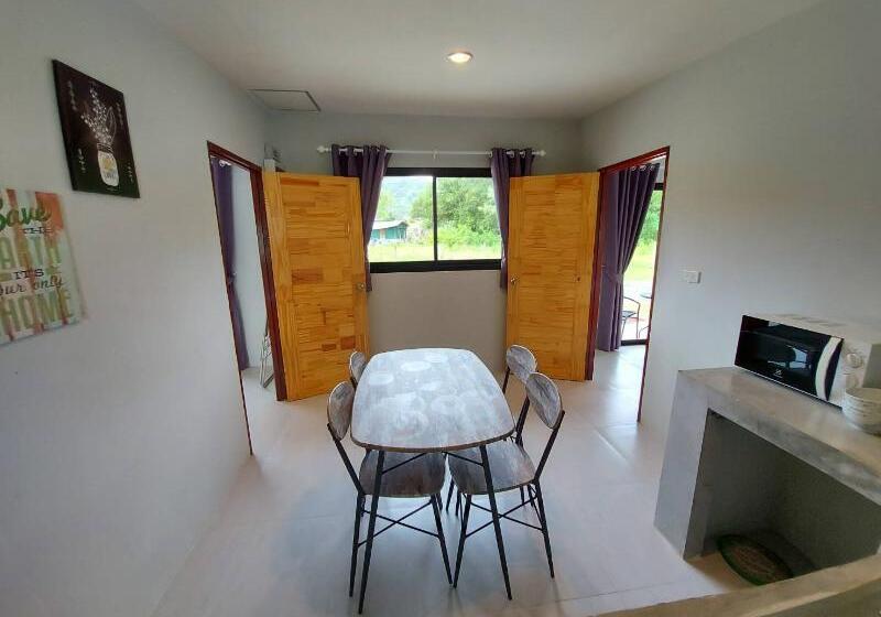 בית, 2 חדרי שינה, Malinee Resort