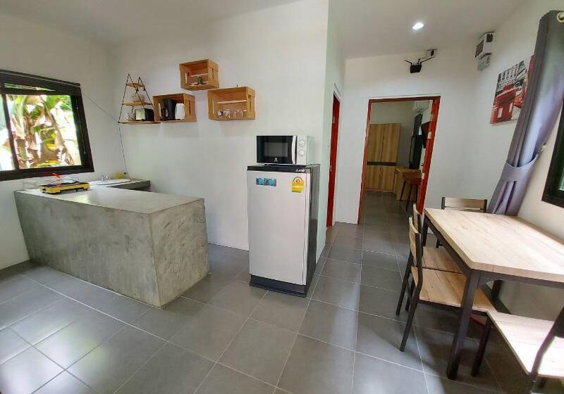 בית, חדר שינה 1, Malinee Resort