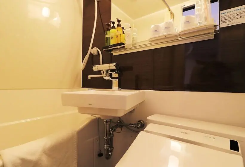 3-Bett-Standardzimmer, Odawara Terminal