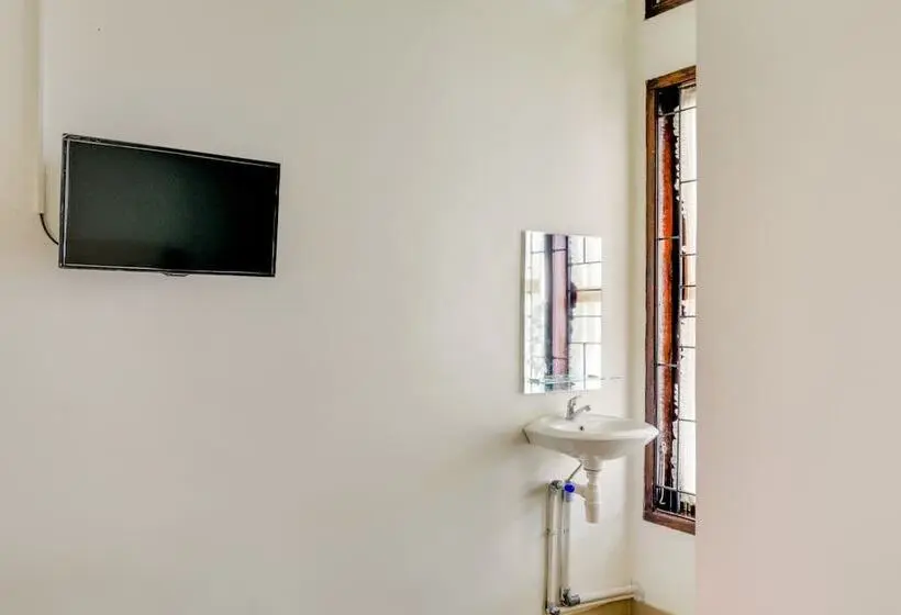 スタンダードルーム, Reddoorz Syariah At Galliano Homestay Bukittinggi