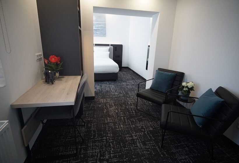 شقة غرفة واحدة, Libarty Hotels