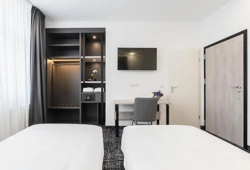 キングサイズベッドのスーペリアルーム, Libarty Hotels