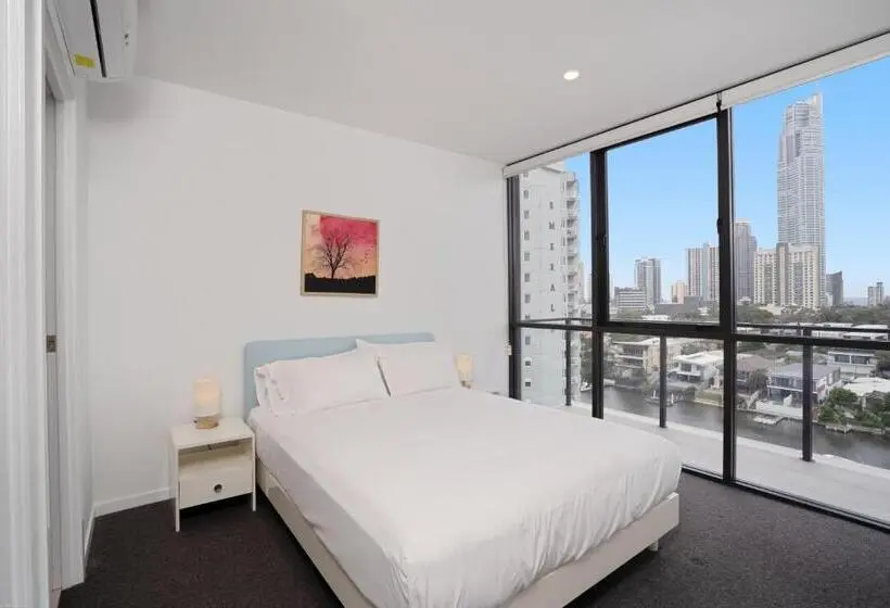 2 Bedrooms Apartment River View, Peninsular Gold Coast