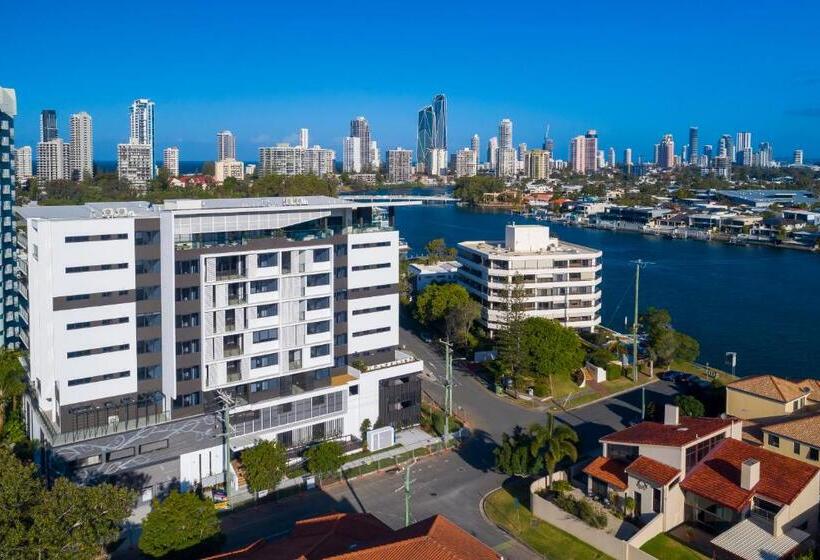 2 Bedrooms Apartment River View, Peninsular Gold Coast