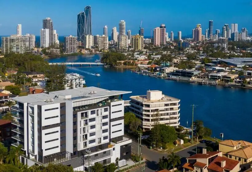 2 Bedrooms Apartment River View, Peninsular Gold Coast