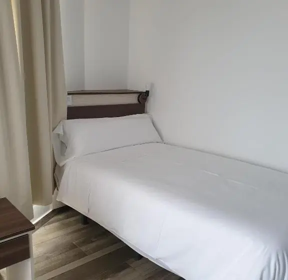 スタンダードシングルルーム, Meson Hostal La Cabana