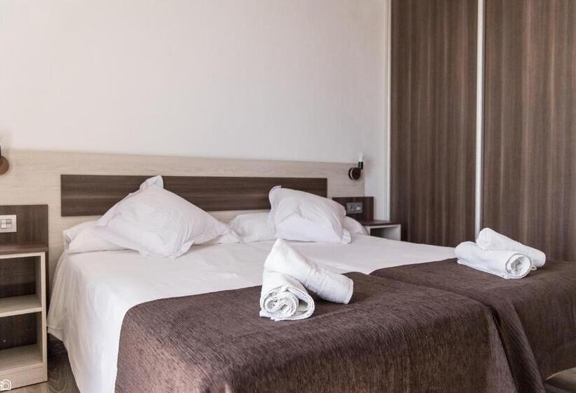 标准间带阳台, Meson Hostal La Cabana