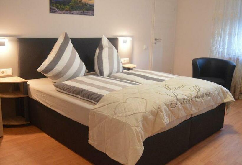 スタンダードルーム, Pension Monalisa