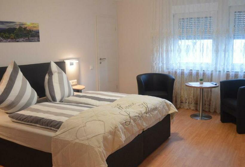 スタンダードルーム, Pension Monalisa