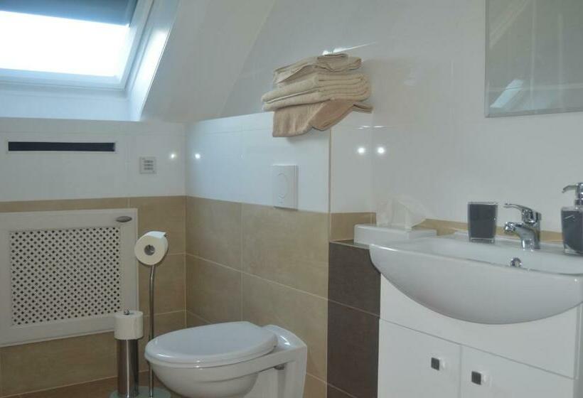 バルコニー付きスタンダードルーム, Pension Monalisa