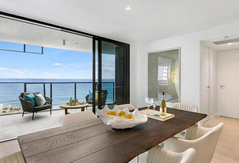 جناح إدارى مطل على البحر, Vue Broadbeach   Official