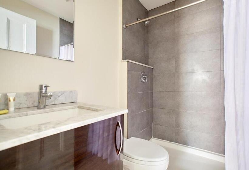 شقة غرفة واحدة, Sonder The Hancock