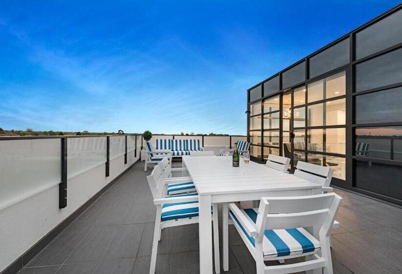 Апартаменты Премиум 1 Спальня, The Hamptons Apartments St Kilda