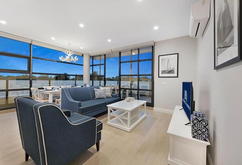 Апартаменты Премиум 1 Спальня, The Hamptons Apartments St Kilda
