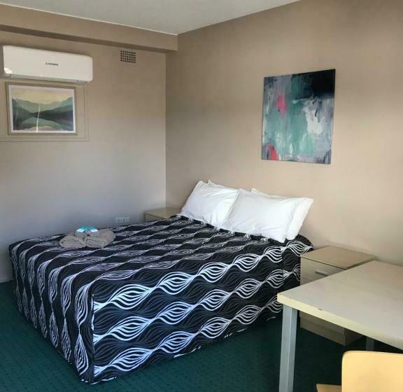 חדר סטנדרט, Aquatic Motor Inn