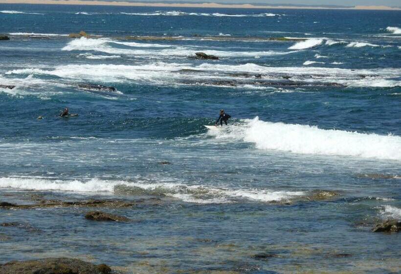 带1个卧室的带海景的公寓, Arena Luxury Beachfront Apartment