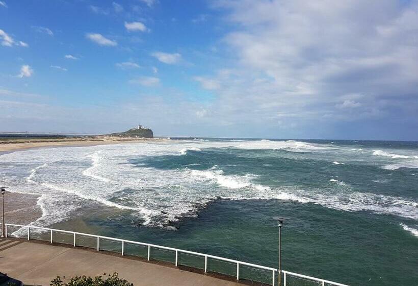 带1个卧室的带海景的公寓, Arena Luxury Beachfront Apartment