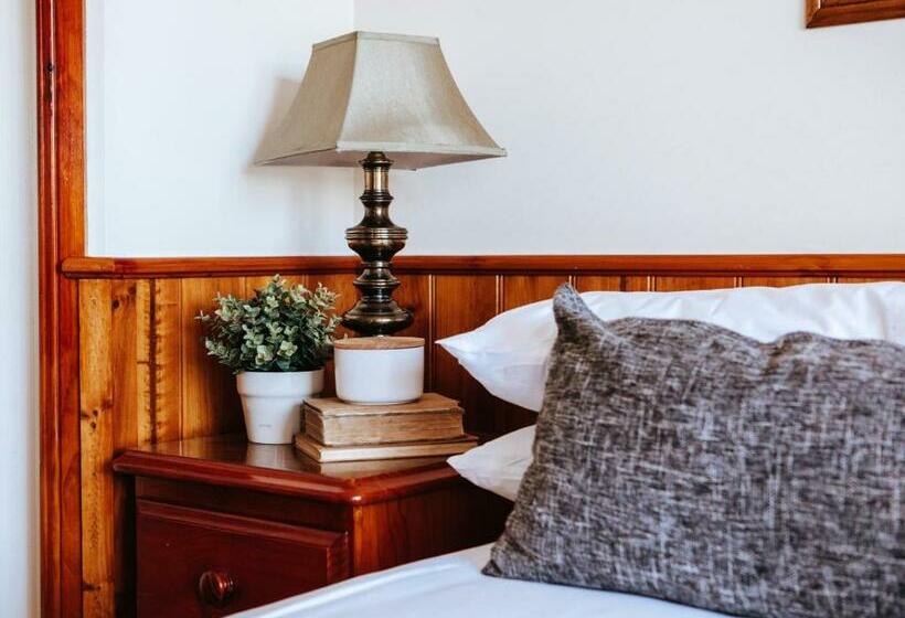 חדר סטנדרט, Astor Inn