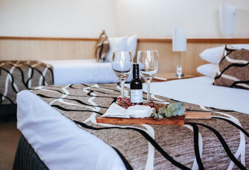 חדר סטנדרט, Astor Inn