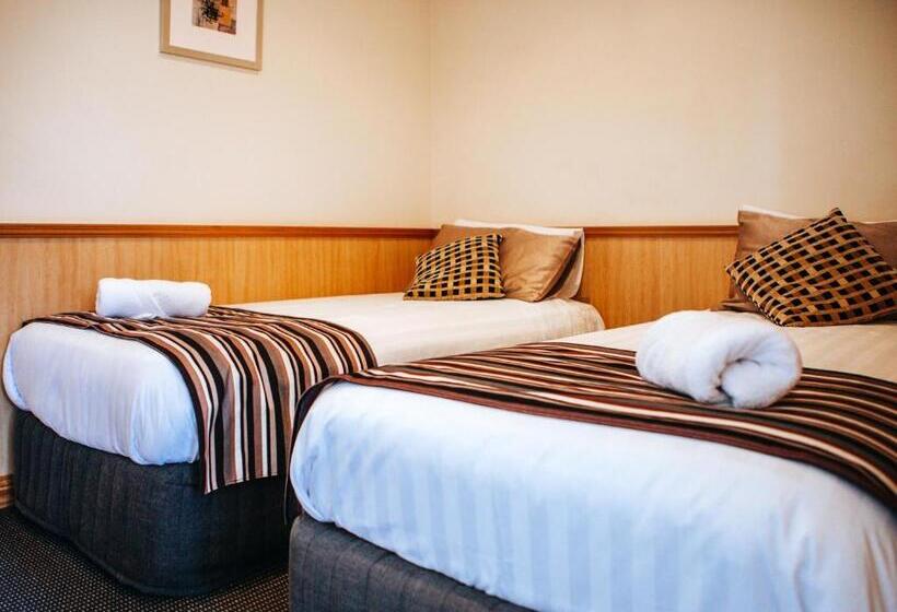 דירת אקזקיוטיב 2 חדרים, Astor Inn