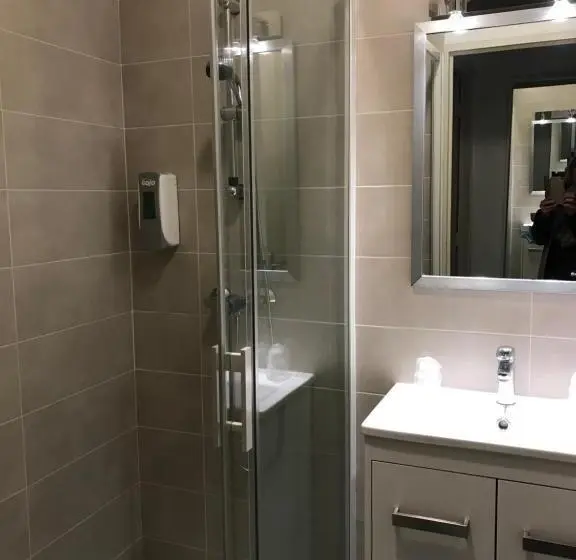 Familiekamer, L'escale