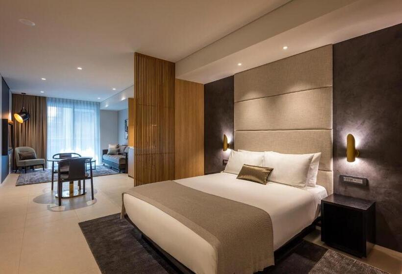 Студия Deluxe, Skye Suites Sydney