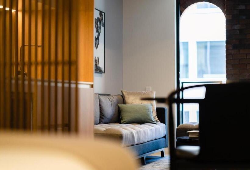 이그제큐티브 스튜디오, Skye Suites Sydney