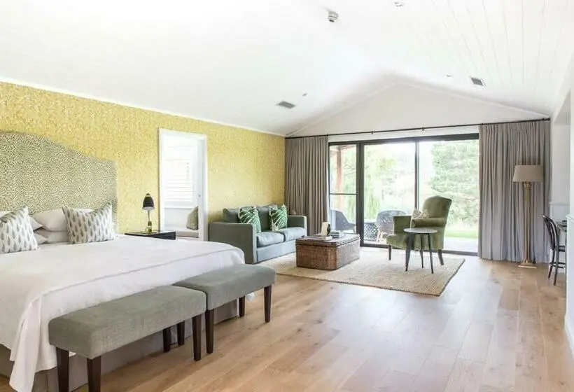 デラックスキャビン, Bendooley Estate