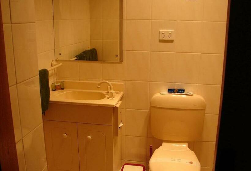 身障者適用スタンダードルーム, Truro Weighbridge Motel