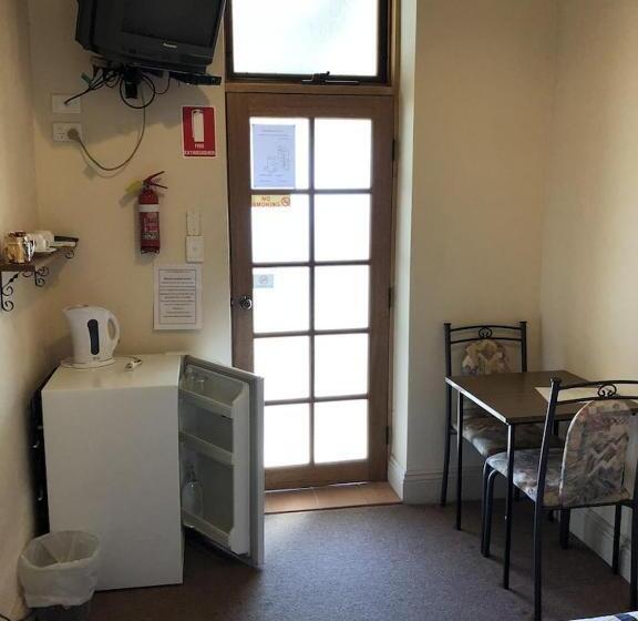 スタンダードルーム, Truro Weighbridge Motel