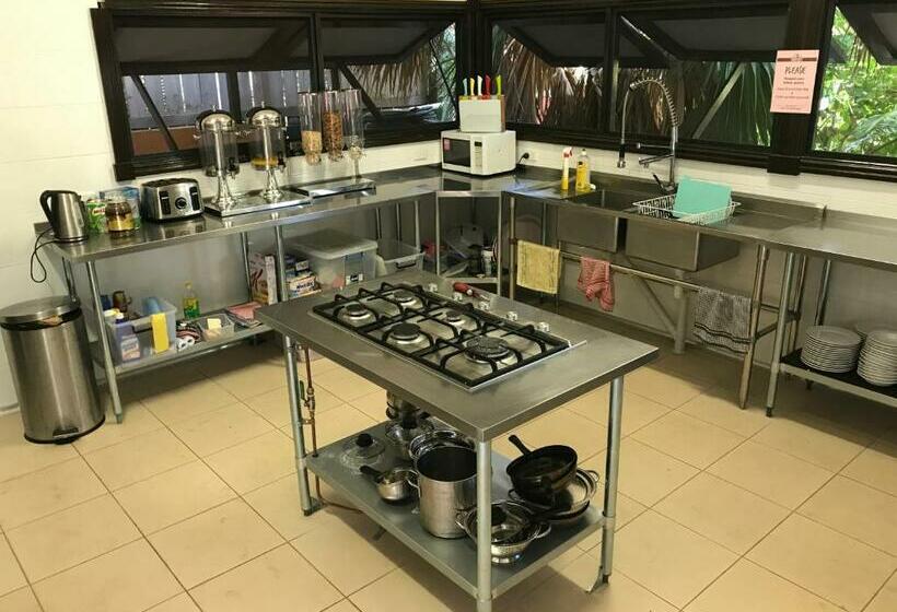 이코노미 룸, Kimberley Travellers Lodge  Broome Yha