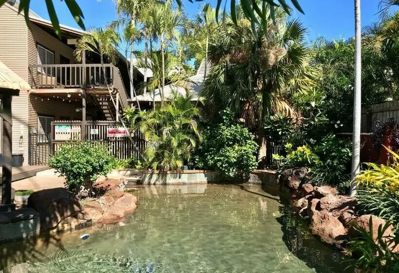 エコノミートリプルルーム, Kimberley Travellers Lodge  Broome Yha