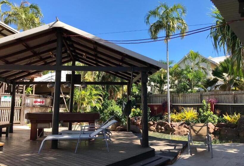 اتاق استاندارد چهارنفره با سرویس بهداشتی مشترک, Kimberley Travellers Lodge  Broome Yha