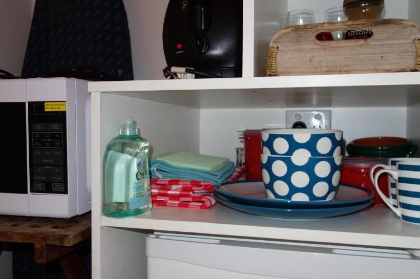 Escritório Estándar, Bali Studio