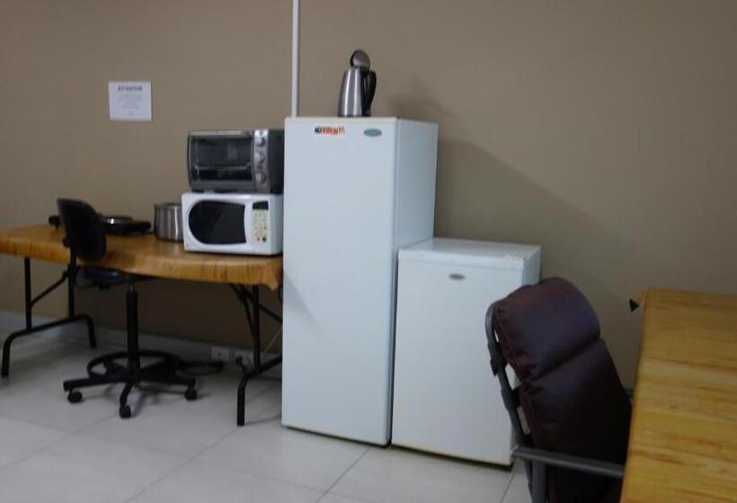 Escritório Estándar, Bali Studio