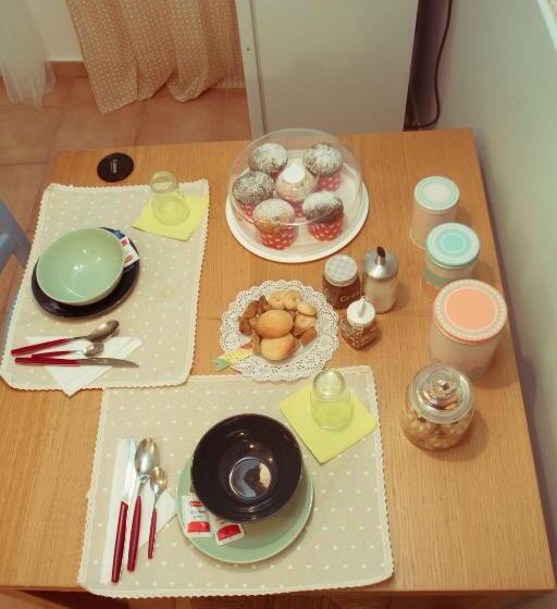 إستوديو ديلوكس, La Finestra Sul Cortile