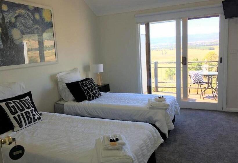 バルコニー付きスタンダードルーム, Rosewhite House