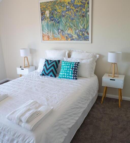 バルコニー付きスタンダードルーム, Rosewhite House